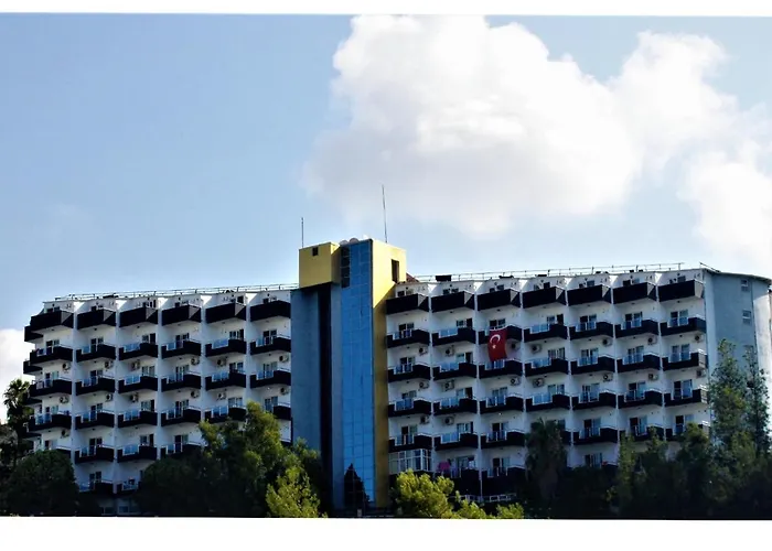Grand Juno Beach Hotel